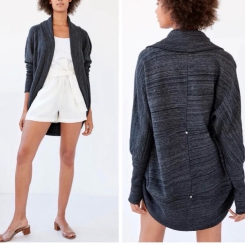 Aritzia‎ Wilfred Diderot Open Front Cocoon Cardigan Sweater Size M Gray Studs H1